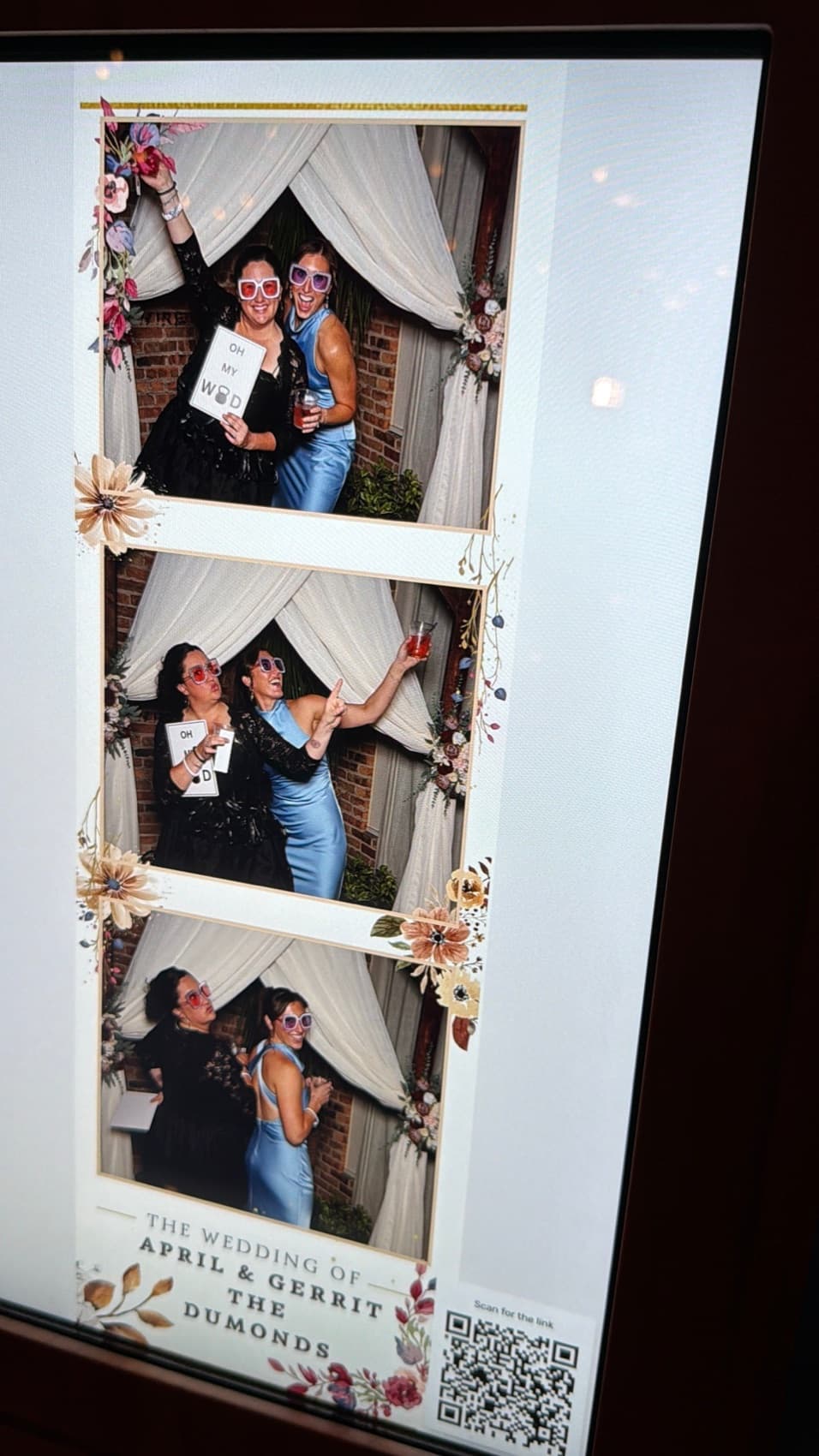 Michigan party guests taking photo booth pictures